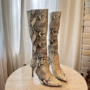 Snakeskin Knee-High heeled Boots